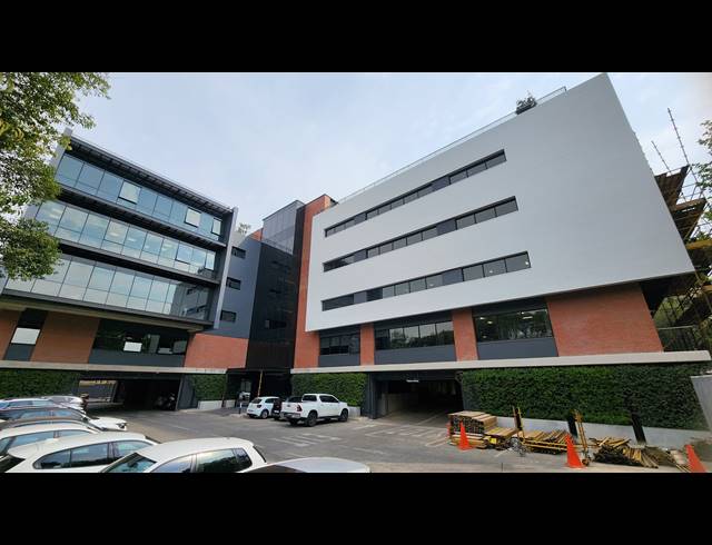 412M² OFFICE TO LET IN HOUGHTON ESTATE